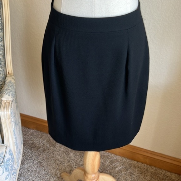 MADISONBLUE Tuck Circular Skirt Linen Full skirt
